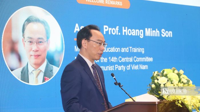 Bộ trưởng Bộ Giáo dục và Đào tạo Hoàng Minh Sơn phát biểu (Ảnh: Quốc Tiệp).