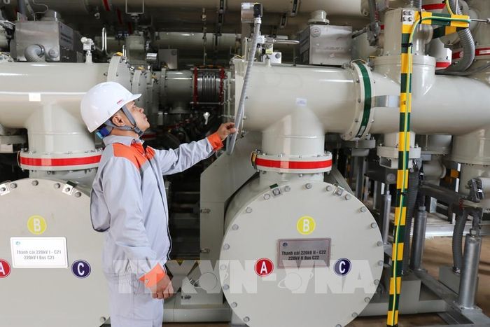 Hoạt động sản xuất tại Khu công nghiệp Nhân Cơ (xã Nhân Cơ, tỉnh Lâm Đồng). Ảnh: Nguyễn Huy Thành – TTXVN