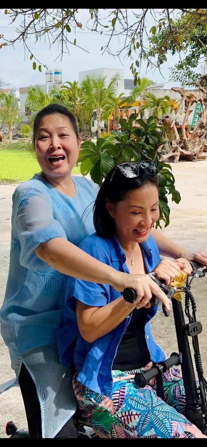 Bức ảnh đời thường được Hồng Vân chia sẻ trên trang cá nhân.
