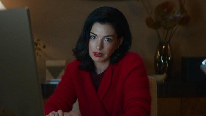 Anne Hathaway vào vai Verity Crawford trong bộ phim chuyển thể từ tiểu thuyết cùng tên của Colleen Hoover.