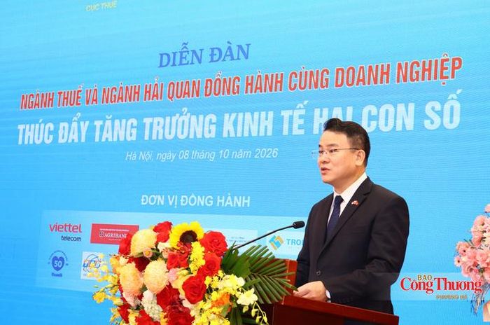 Thứ trưởng Bộ Tài chính Trần Quốc Phương.