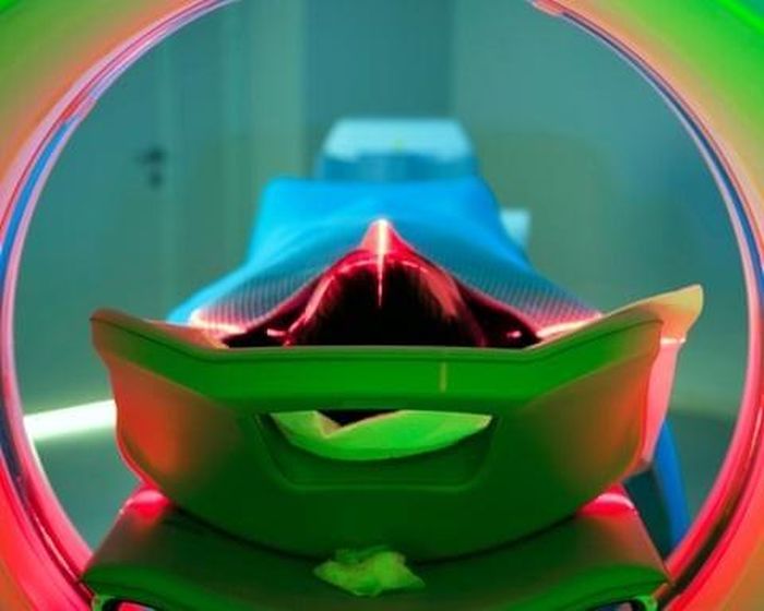 Bệnh nhân đang được chụp CT. Khả năng phát hiện ung thư tốt hơn là một trong những yếu tố dẫn tới sự gia tăng tỷ lệ chẩn đoán bệnh ở nhiều nhóm tuổi. Ảnh: baranozdemir/Getty Images
