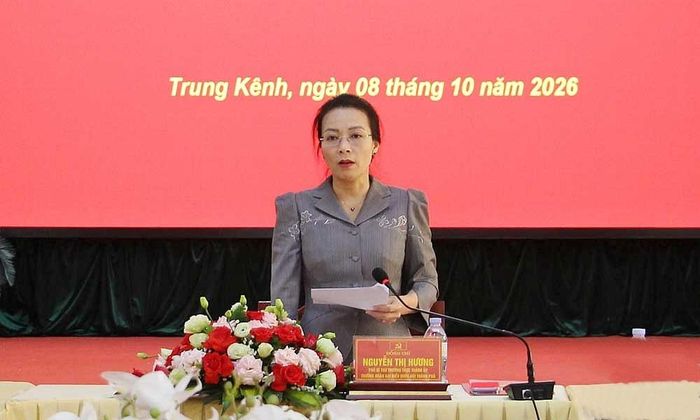  Đồng chí Nguyễn Thị Hương kết luận buổi làm việc. 