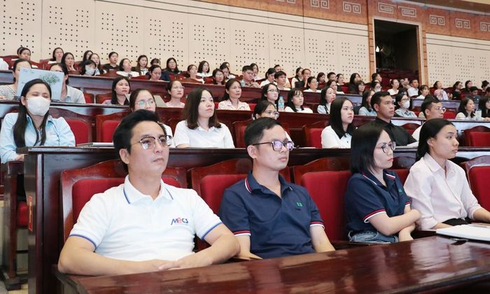  Đại diện các doanh nghiệp dự hội nghị đối thoại. 