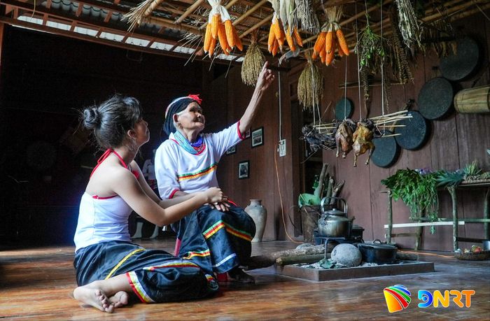 Đồng bào Co ở xã Trà Liên bảo tồn, phát huy giá trị văn hoá truyền thống từ các cơ chế, chính sách hỗ trợ của miền núi. Ảnh: HỒ QUÂN