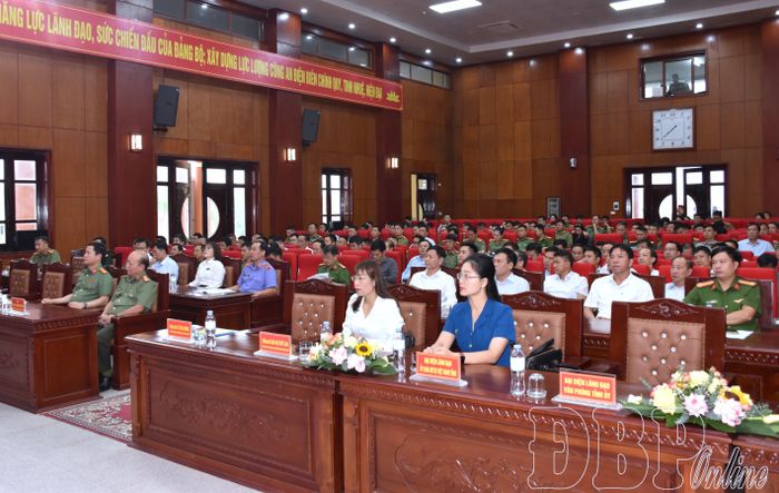 Đại biểu dự hội nghị.