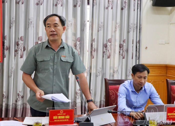 Phó Chủ tịch HĐND tỉnh Bùi Minh Hải phát biểu ý kiến tại hội nghị.