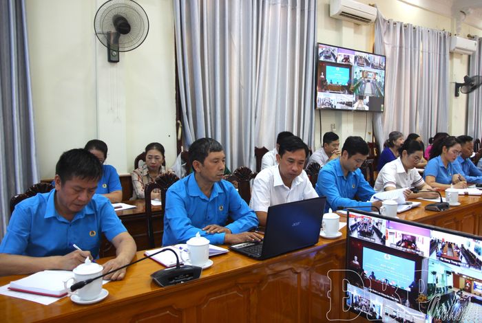 Đại biểu dự hội nghị.