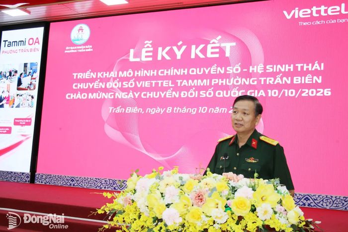 Thượng tá Nguyễn Huy Tân, Giám đốc Viettel Đồng Nai phát biểu tại buổi lễ. Ảnh: Hải Quân