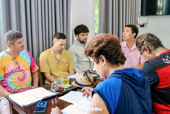 Các học viên tham gia lớp học.