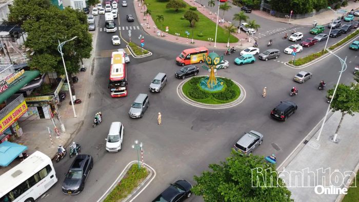 Phương tiện tham gia giao thông tại nút giao Trần Phú - Hoàng Diệu.