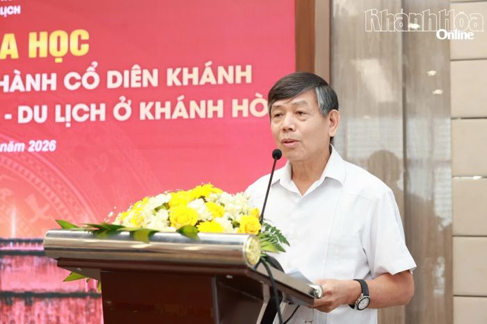 Thiếu tướng, Tiến sĩ Nguyễn Xuân Năng phát biểu tại hội thảo.