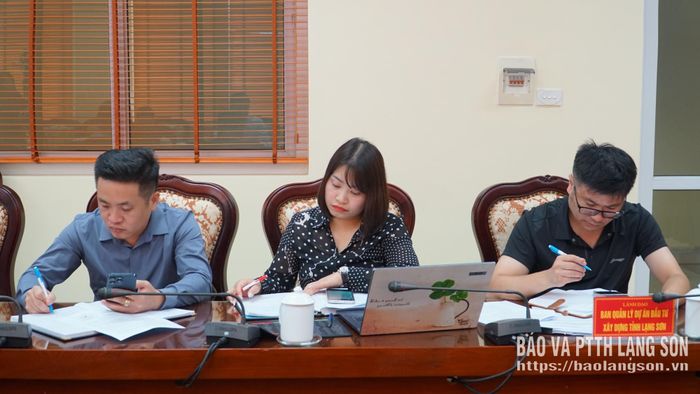 Đại diện các cơ quan, đơn vị tham gia buổi kiểm tra