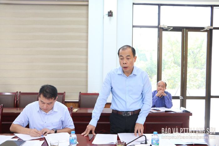 Lãnh đạo Đảng ủy Sở Giáo dục và Đào tạo đóng góp ý kiến vào dự thảo báo cáo kết quả giám sát