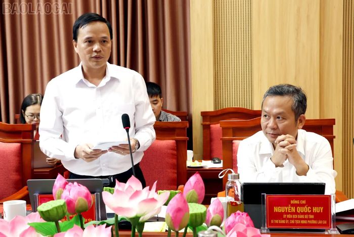 Đồng chí Trần Anh Tuấn - Bí thư Đảng ủy, Chủ tịch HĐND xã Trấn Yên phát biểu tại buổi làm việc.