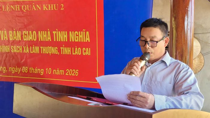 Đại diện các gia đình được hỗ trợ làm nhà phát biểu đáp từ.