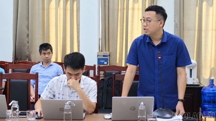 Các học viên trao đổi thông tin tại lớp tập huấn.