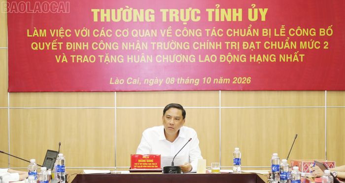 Đồng chí Hoàng Giang - Phó Bí thư Tỉnh ủy, Chủ tịch HĐND tỉnh phát biểu kết luận buổi làm việc.