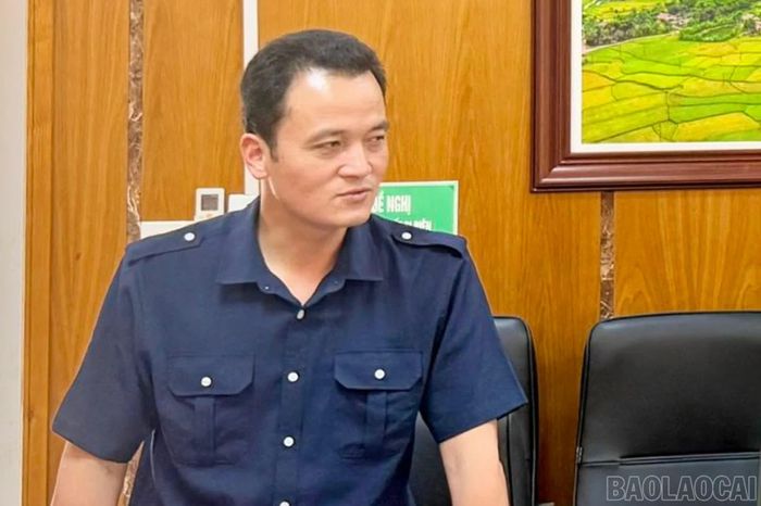 Đồng chí Giàng Quốc Hưng - Ủy viên Ban Thường vụ Tỉnh ủy, Phó Chủ tịch UBND tỉnh phát biểu kết luận buổi làm việc.