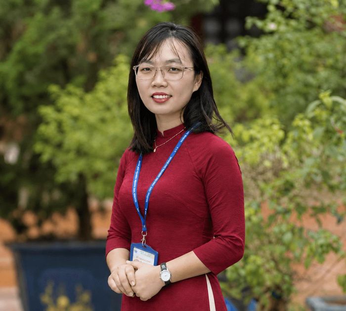 Cô giáo Đỗ Thị Mai Loan gắn bó với nghề hơn 10 năm và có một bề dày thành tích