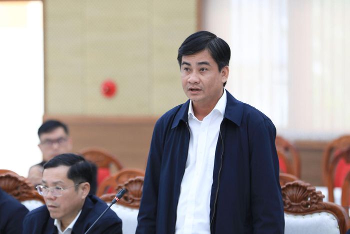 Phó Giám đốc Sở Nội vụ Lâm Đồng Trần Hữu Tuấn thông tin sơ bộ về quá trình thực hiện điều chỉnh địa giới hành chính khu vực phía Nam tỉnh