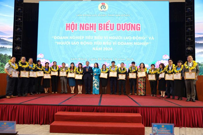 LĐLĐ tỉnh Lâm Đồng biểu dương các doanh nghiệp tiêu biểu vì người lao động năm 2026