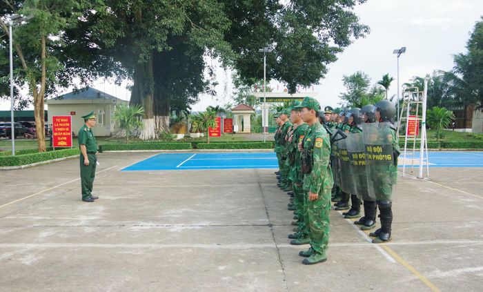 Kiểm tra đánh giá thực tế công tác huấn luyện, sẵn sàng chiến đấu tại Đồn Biên phòng Đắk Lao