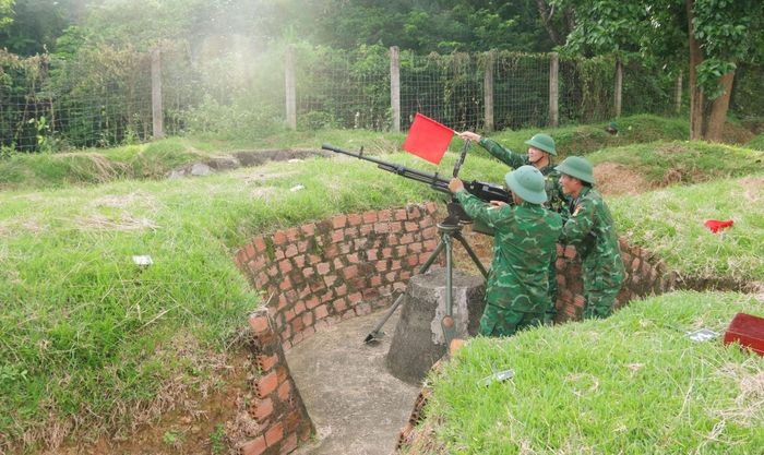 Kiểm tra thực tế công tác quản lý, bảo vệ chủ quyền, an ninh biên giới tại Đồn Biên phòng Đăk Ken