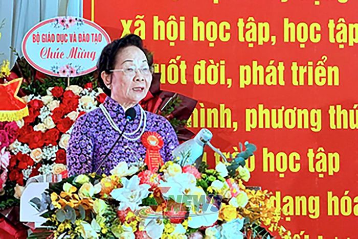 GS.TS Nguyễn Thị Doan, Chủ tịch Hội Khuyến học Việt Nam phát biểu tại Hội nghị