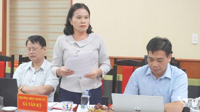 Đại diện các địa phương phát biểu tại Hội nghị.