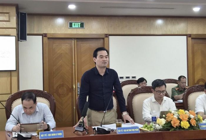 Cục trưởng Cục An toàn thực phẩm (Bộ Y tế ) Chu Quốc Thịnh phát biểu tại hội nghị.
