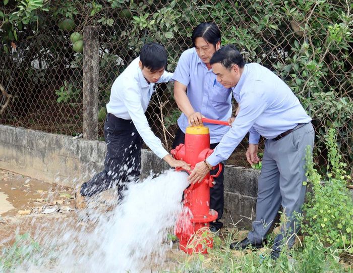 Lãnh đạo TP Đồng Nai yêu cầu các đơn vị tham mưu thành phố xây dựng cơ chế, chính sách khuyến khích, hỗ trợ phù hợp, tạo điều kiện thu hút nguồn lực xã hội đầu tư vào các dự án cấp nước.