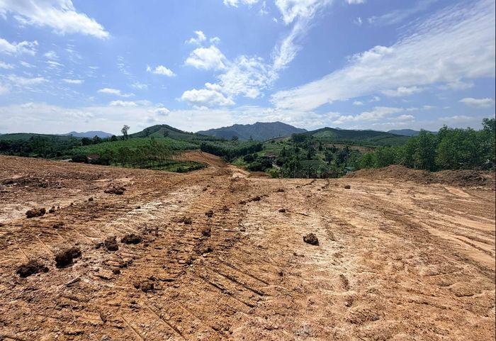 Dự kiến trong tháng 10 này, các địa phương sẽ thực hiện thu hồi đất, GPMB để bàn giao các bãi đổ thải phục vụ dự án.