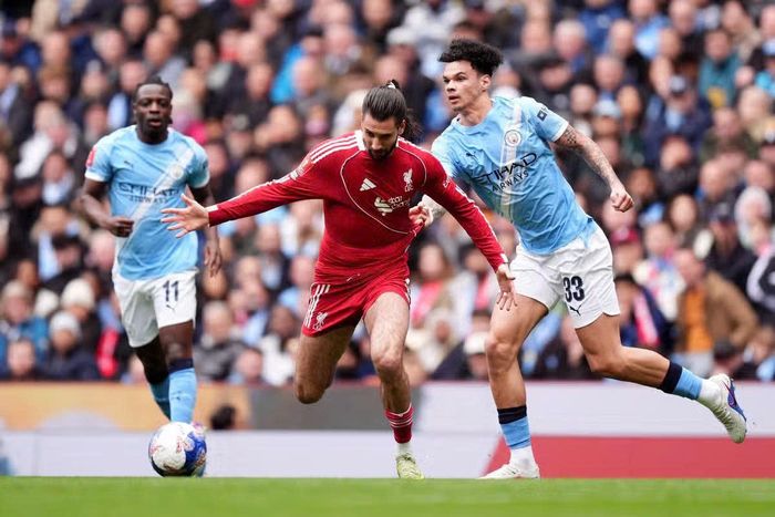 Liverpool sẵn sàng cho trận đấu với Man City.