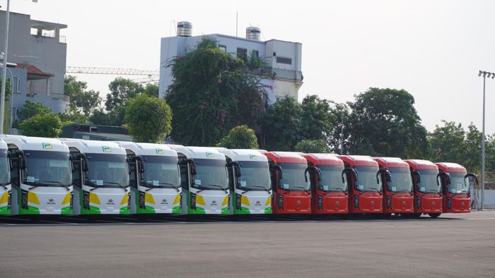 Từ ngày 5/10, Hà Nội tạm dừng tiếp nhận đăng ký khai thác mới các tuyến vận tải hành khách cố định liên tỉnh tại bến xe Giáp Bát và Nước Ngầm, đồng thời khuyến khích các đơn vị vận tải nghiên cứu đăng ký hoạt động tại bến xe Yên Sở.
