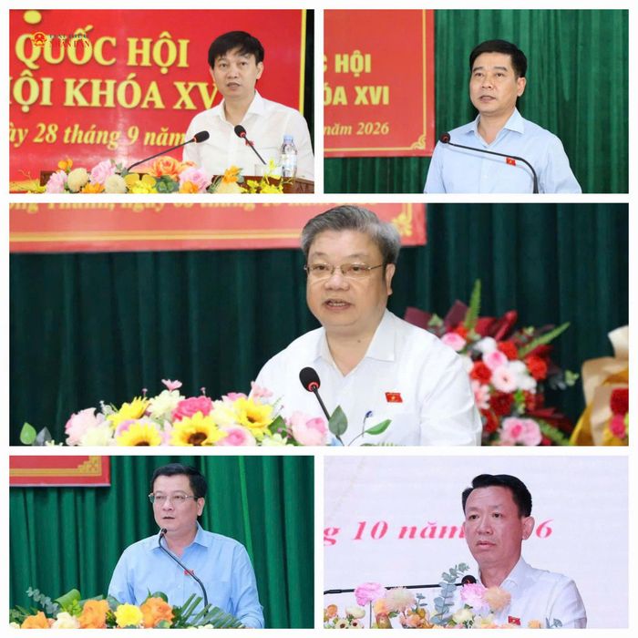 Các ĐBQH tỉnh Thanh Hóa tiếp xúc cử tri trước Kỳ họp thứ Hai, Quốc hội Khóa XVI. Ảnh: Mỹ Hạnh