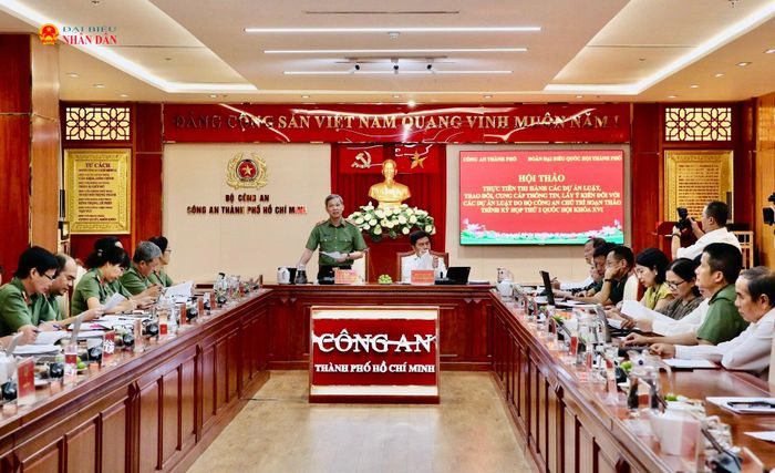 Quang cảnh hội thảo