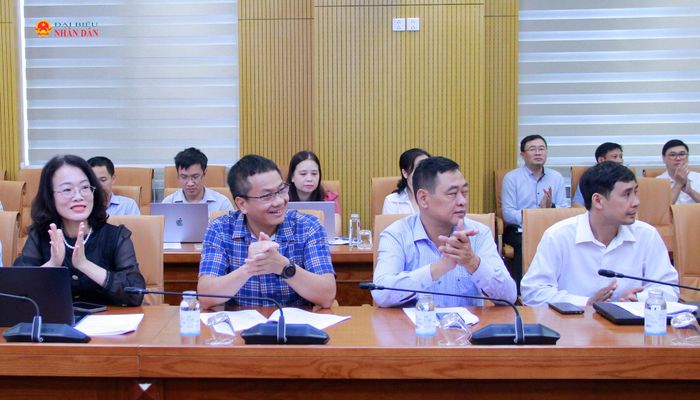 Các đại biểu dự hội nghị