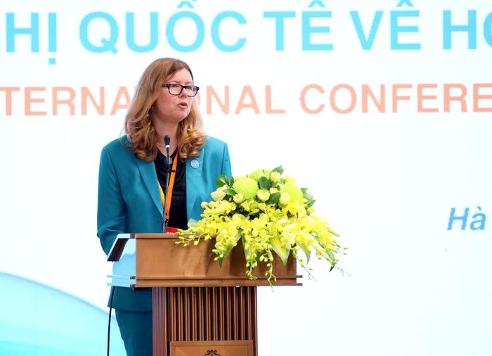 Bà Silvia Danailov, Trưởng Đại diện UNICEF tại Việt Nam phát biểu tại Hội nghị. Ảnh: Mạnh Hưng
