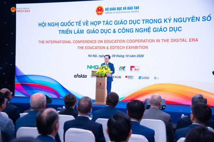 Bộ trưởng Bộ GD-ĐT Hoàng Minh Sơn phát biểu khai mạc Hội nghị quốc tế về hợp tác giáo dục trong kỷ nguyên số năm 2026. Ảnh: Xuân Quý