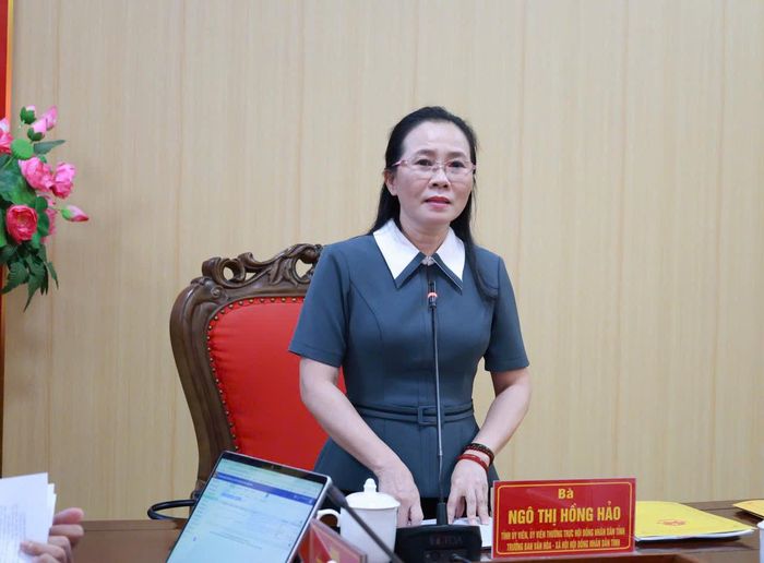 Trưởng ban Văn hóa - Xã hội HĐND tỉnh Thanh Hóa Ngô Thị Hồng Hảo phát biểu kết luận buổi làm việc. Ảnh: Trần Hiền
