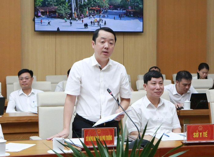 Đại diện các sở, ngành tỉnh Phú Thọ giải đáp, làm rõ những vấn đề báo chí, dư luận quan tâm