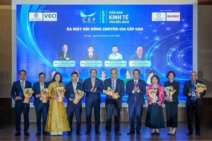 Ra mắt Hội đồng Chuyên gia cấp cao CEF gồm 9 thành viên, do PGS.TS. Trần Đình Thiên làm Chủ tịch