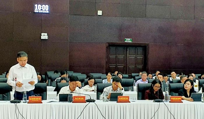 Ông Nguyễn Xuân Bắc, Phó Vụ trưởng Vụ Tín dụng thuộc NHNN phát biểu giải đáp những vẫn đề liên quan đến tín dụng, lãi suất, thu tục vay vốn - Ảnh C. Thái