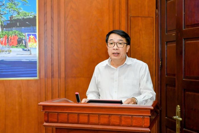 Ông Nguyễn Văn Thuật, Phó Trưởng đoàn kiểm tra công bố Quyết định kiểm tra tại NHNN