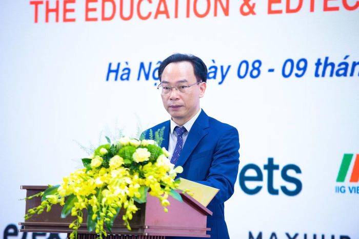 Bộ trưởng Hoàng Minh Sơn phát biểu tại chương trình.
