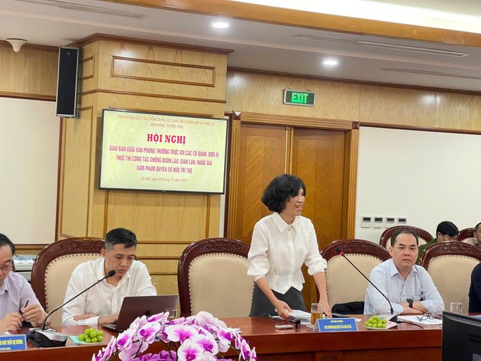 Đại diện các bộ ngành tham luận tại hội nghị.
