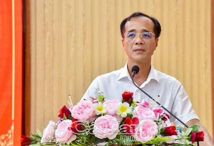Bí thư Đảng uỷ xã Vĩnh Thanh, đồng chí Ngô Nguyên Phong định hướng các nhiệm vụ trong quý IV.
