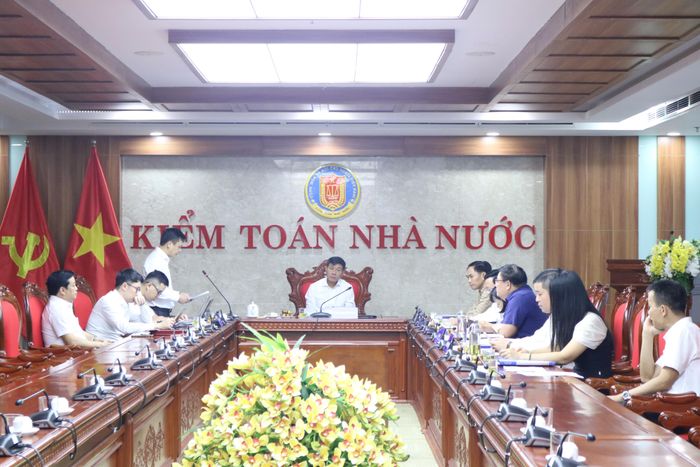 Quang cảnh cuộc họp. Ảnh: N.LY