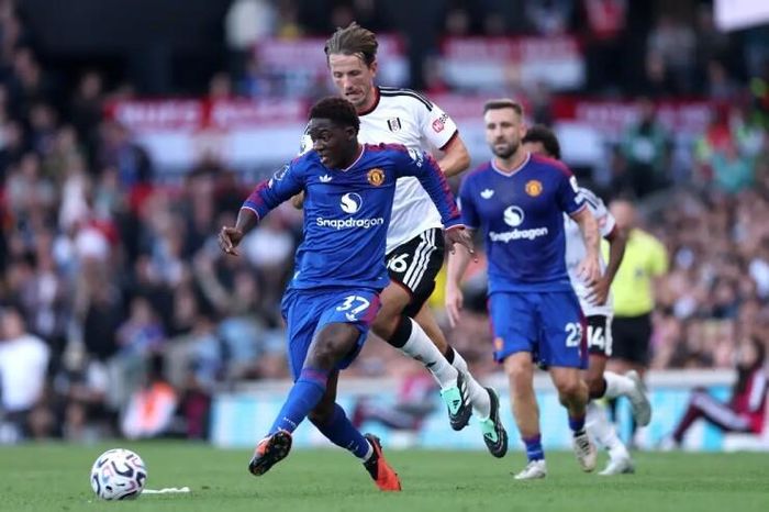 Mainoo và nhiều ngôi sao MU bỏ ngỏ khả năng thi đấu trước trận gặp Tottenham ngày 10/10.